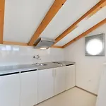 Zaton 11130a Lejlighed *