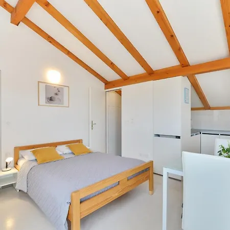 Zaton 11130a Apartment Nin